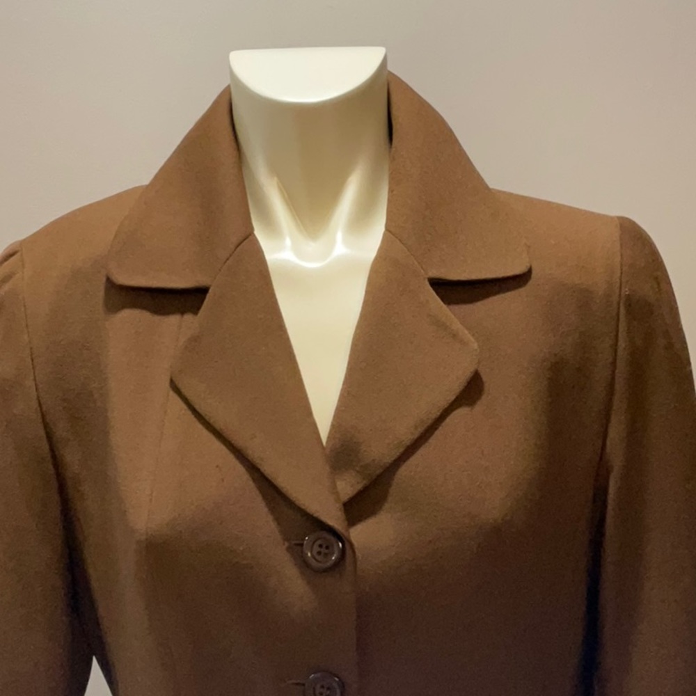 Femme Carriere Suit